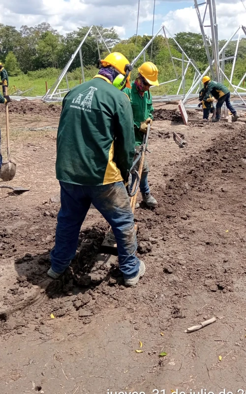 Líneas de transmisión eléctrica