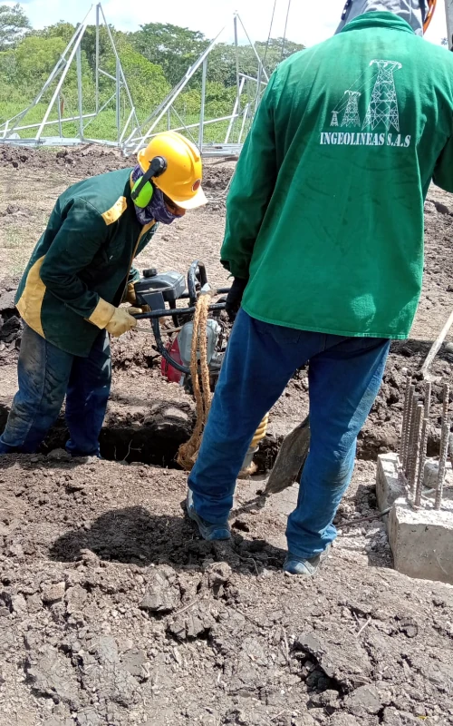 Líneas de transmisión eléctrica
